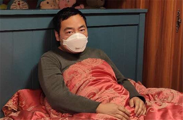 【高光“疫”事】感染不敢回家、排隊(duì)等床位、開水兌米飯—— 趙東：帶著希望和愛 戰(zhàn)斗在春天里