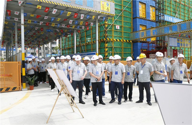 7月25日，安徽公司2021年上半年區(qū)域項(xiàng)目管理標(biāo)準(zhǔn)化推進(jìn)會在合肥召開，130余人參加了當(dāng)天的觀摩和會議