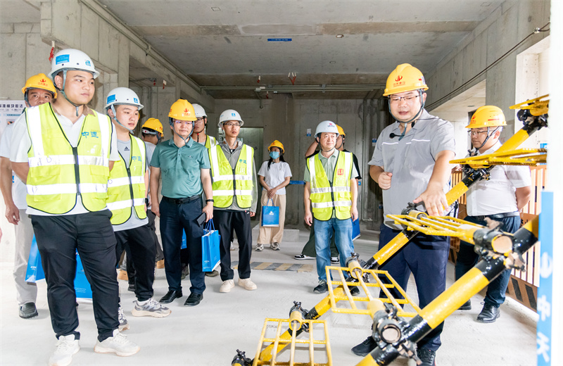 2024年9月20日，由深圳市羅湖區(qū)住建局主辦，中天建設(shè)集團(tuán)承辦的2024年度深圳市羅湖區(qū)裝配式建筑質(zhì)量、安全觀摩活動(dòng)在深圳中學(xué)回遷安置房與人才住房建設(shè)項(xiàng)目舉行。